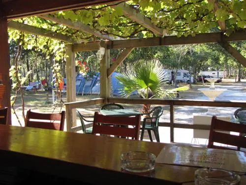 camping-parc-de-couchoy-lesperon-0q1ah