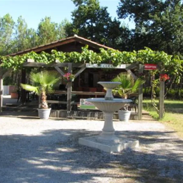 camping-parc-de-couchoy-lesperon-ijisg