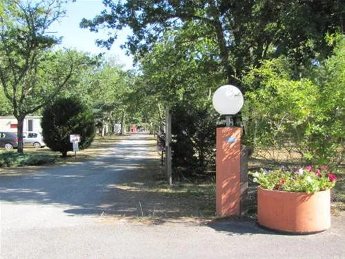 camping-parc-de-couchoy-lesperon-jzah3