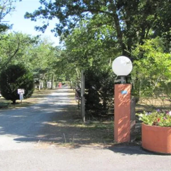 camping-parc-de-couchoy-lesperon-jzah3