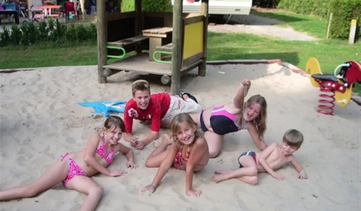 charme-camping-heidepark-lemelerveld-hfrjs