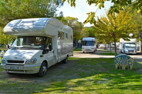 camping-el-garrofer-sitges-zc06p