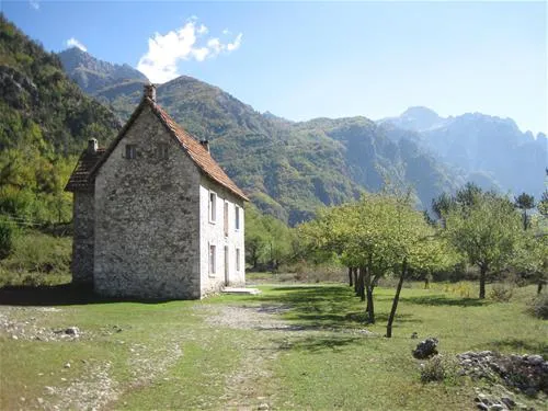 camping-rupa-guesthouse-camping-theth-0okqn
