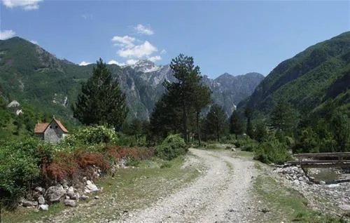 camping-rupa-guesthouse-camping-theth-ijnzs