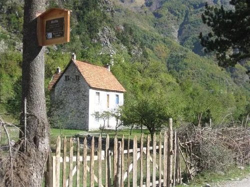 camping-rupa-guesthouse-camping-theth-rdamh