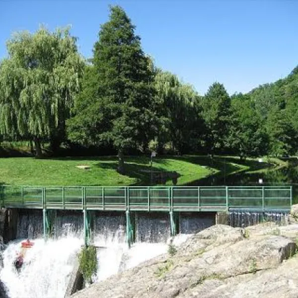 camping-de-retourtour-ardche-qrhhl