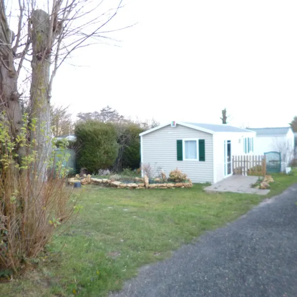 camping-le-bois-joli-henonville-yug8m
