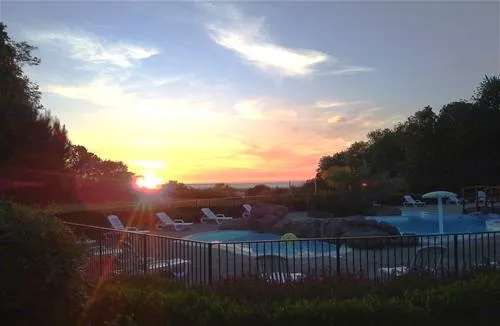 camping-le-balcon-de-la-baie-saint-marcan-m8qpt