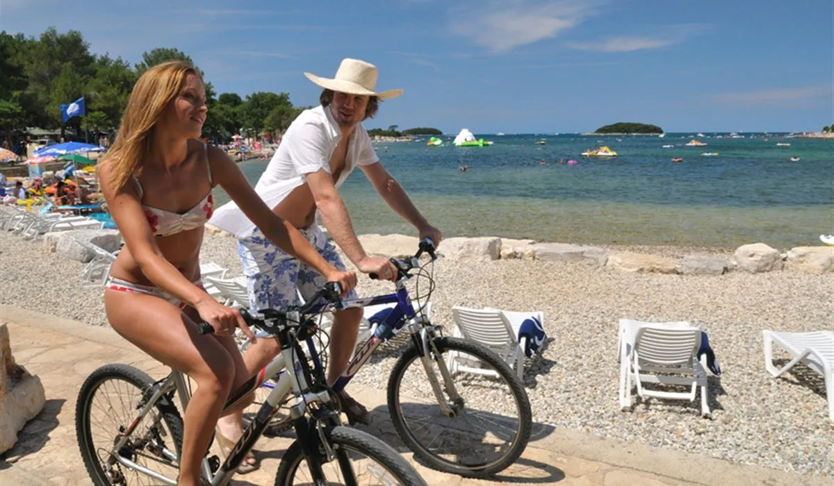 camping-valkanela-vrsar-rhe3x