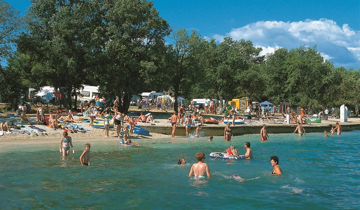 camping-valkanela-vrsar-zfzcw