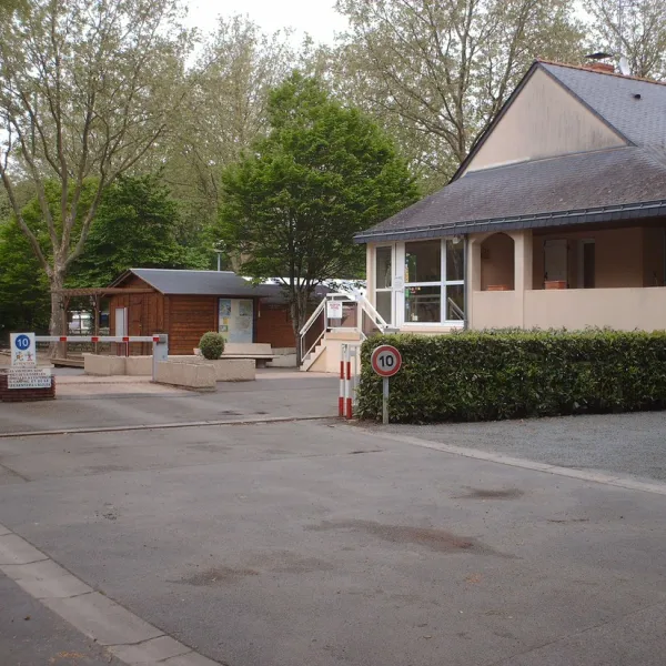 slow-camp-loire-vallee-les-ponts-de-ce-maine-et-loire-gere5