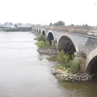 slow-camp-loire-vallee-les-ponts-de-ce-maine-et-loire-wyxat