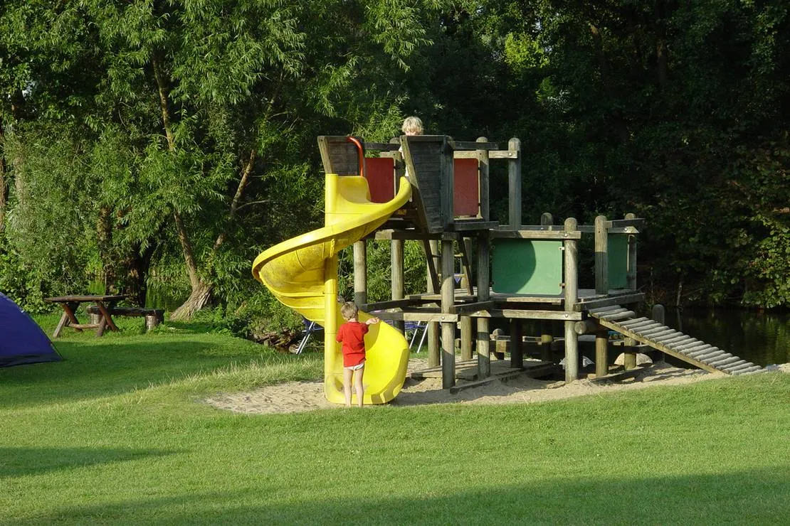 camping-an-der-schwentine-bad-malente-gremsmuhlen-bxqxo