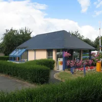 municipal-sous-les-pommiers-trevieres-gntsg
