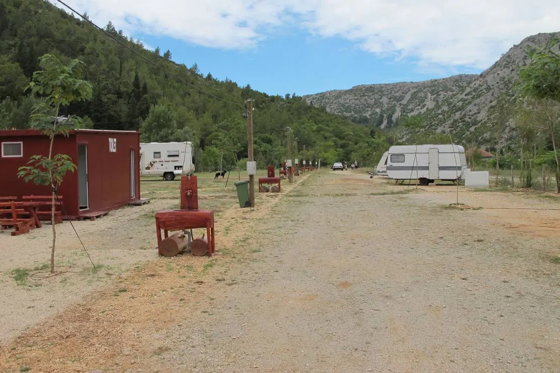 auto-camp-heaven-in-nature-stolac-abaku