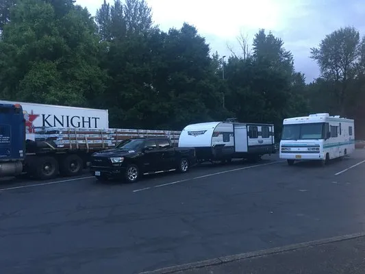 santiam-river-rest-area-southbound-jefferson-8e8sv