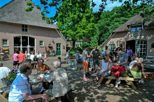 camping-de-helfterkamp-vaassen-rahuu