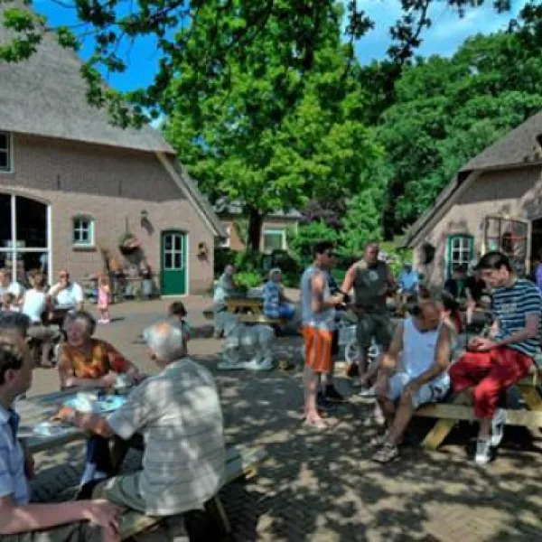 camping-de-helfterkamp-vaassen-rahuu