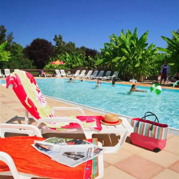 camping-le-paradis-saint-lon-sur-vzre-4fl2e