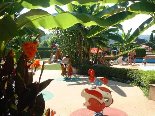 camping-le-paradis-saint-lon-sur-vzre-j5jex