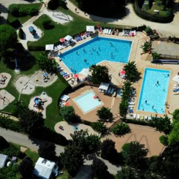 camping-le-paradis-saint-lon-sur-vzre-rdcud