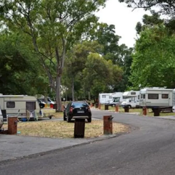 lisboa-camping--bungalows-monsanto-ddux5