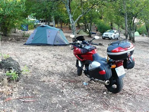 lisboa-camping--bungalows-monsanto-mjkgk