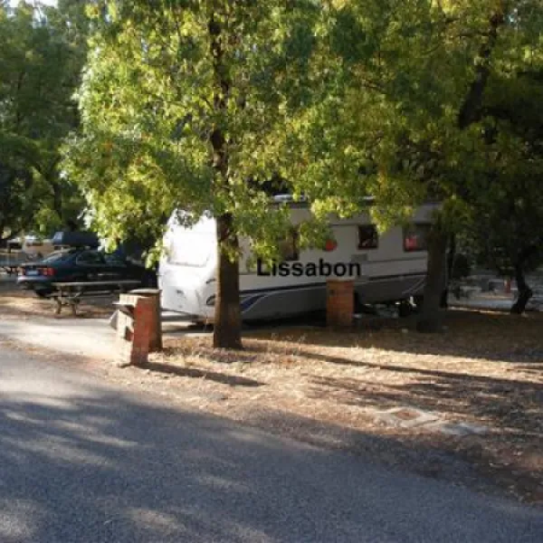 lisboa-camping--bungalows-monsanto-zvigv