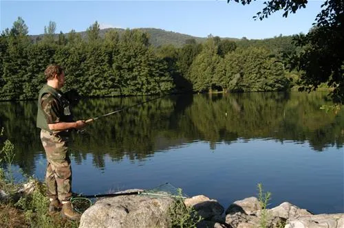 camping-du-lac-foix-xdk1y