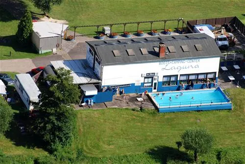 knaus-campingpark-moselburgen-burgenmosel-4f7nj