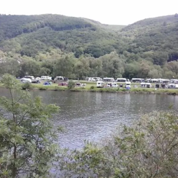 knaus-campingpark-moselburgen-burgenmosel-adyvf