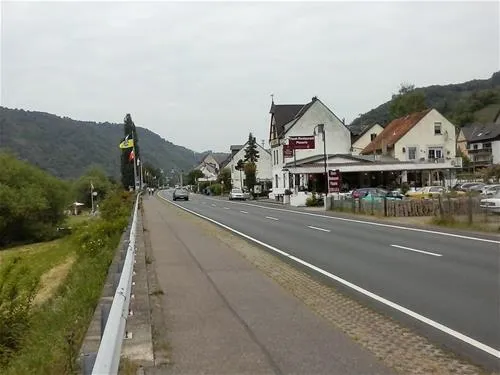 knaus-campingpark-moselburgen-burgenmosel-f7jbo