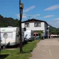 knaus-campingpark-moselburgen-burgenmosel-re5fp