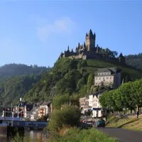 knaus-campingpark-moselburgen-burgenmosel-viiva