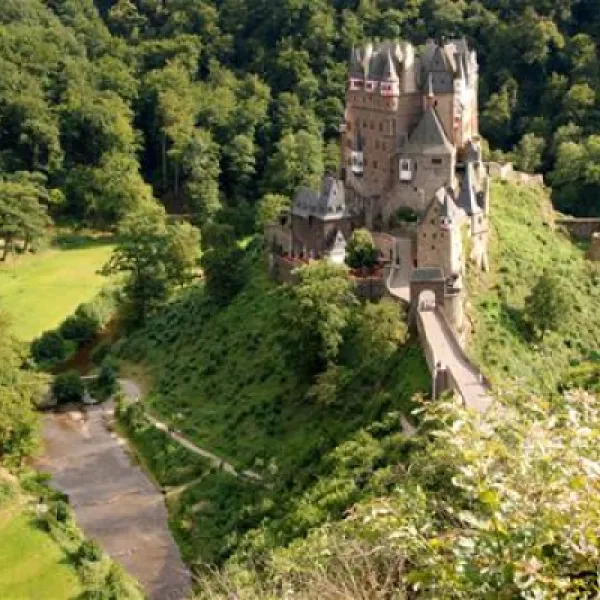 knaus-campingpark-moselburgen-burgenmosel-y862u