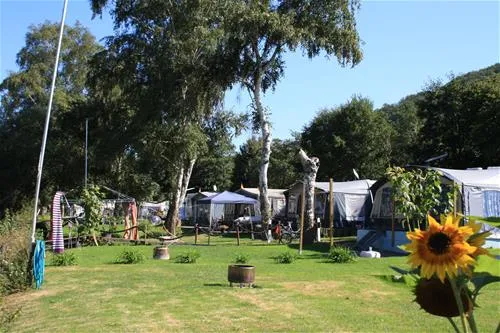 knaus-campingpark-moselburgen-burgenmosel-yyumh