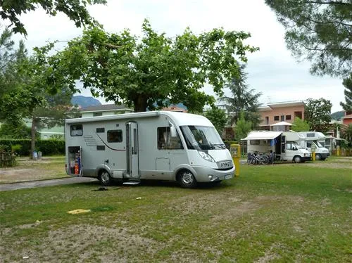 campeggio-bavaria-riva-del-garda-xtebh