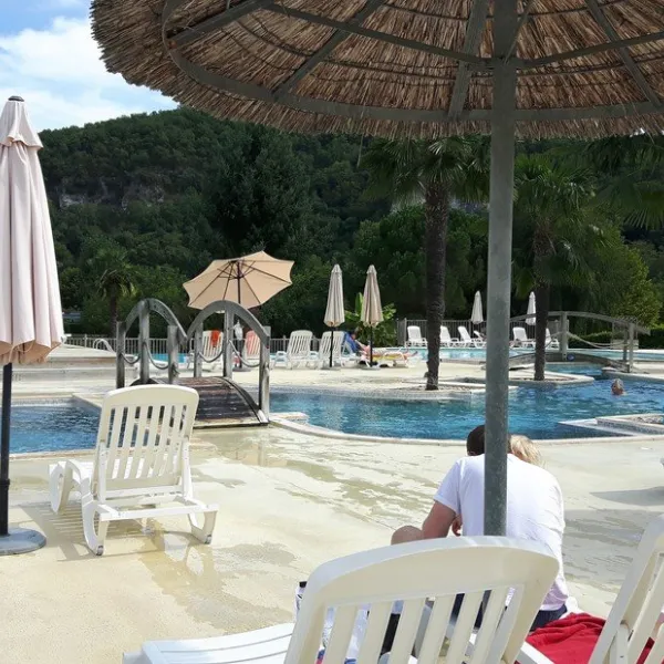 camping-soleil-plage-sarlat-hfhjs