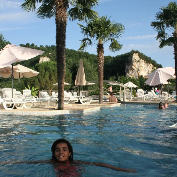 camping-soleil-plage-sarlat-tn4fj