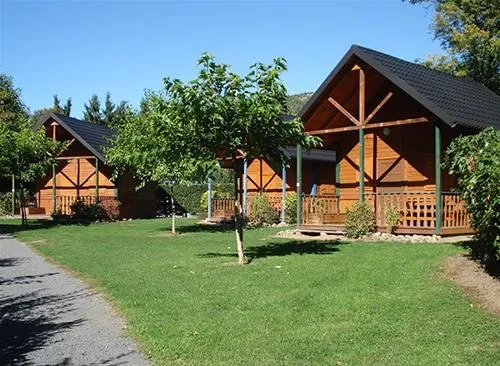 flower-camping-la-vallee-verte-saint-nectaire-9kfqr