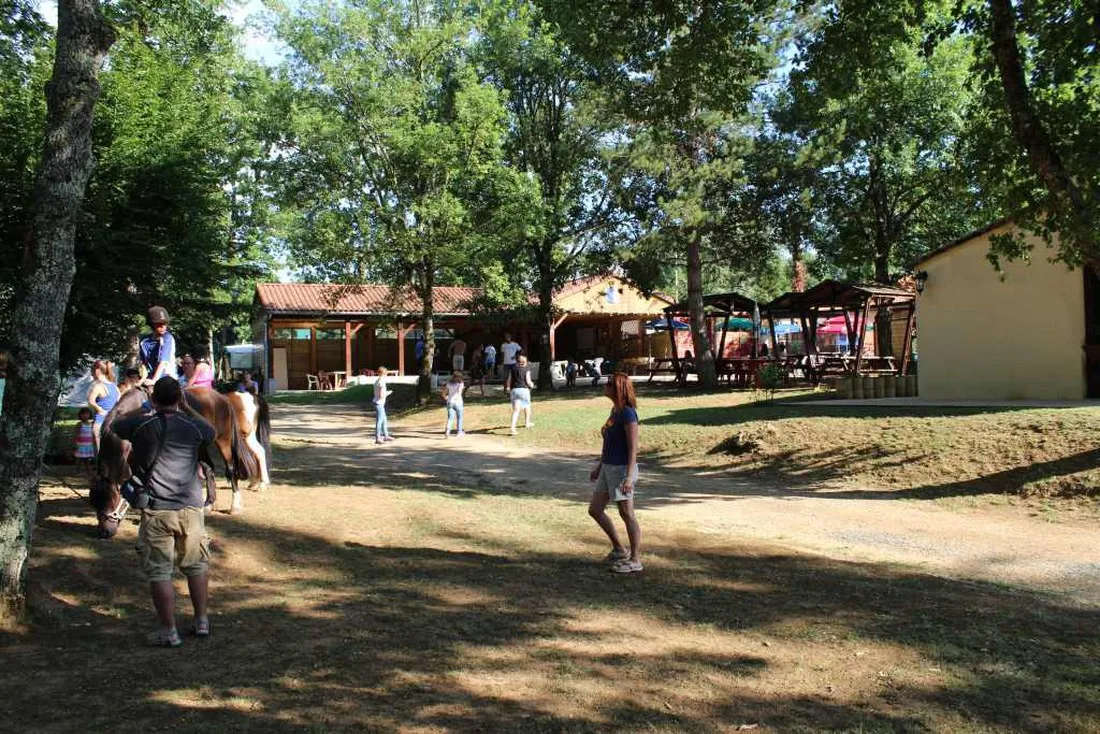 domaine-le-quercy-gourdon-1-cw1ra