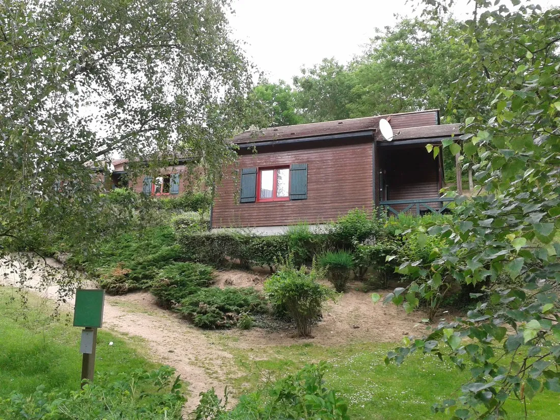 camping-municipal-du-lac-neris-les-bains-nn6em