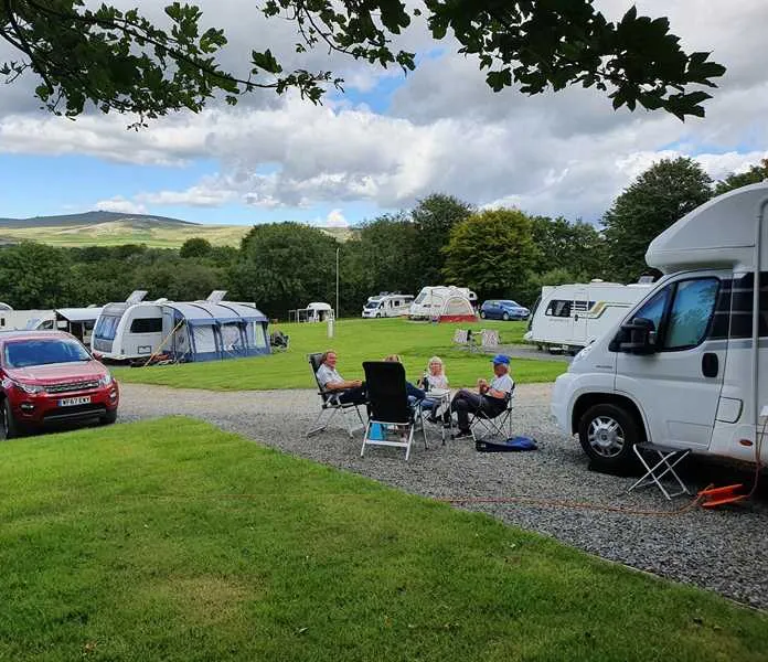 camping-caravanning-club-site-lydford-okehampton-fvnyz
