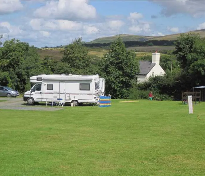 camping-caravanning-club-site-lydford-okehampton-khcux