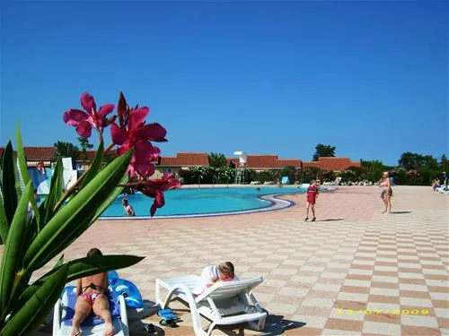 camping-bi-village-faana-hf9po