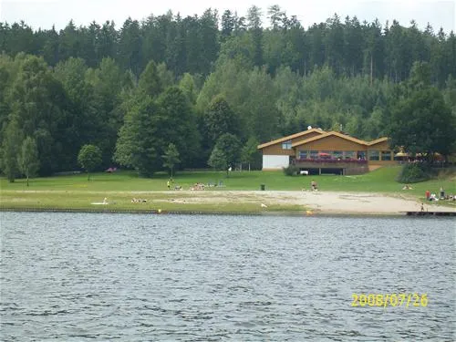 ferienpark-perlsee-camping-waldmnchen-fm19v