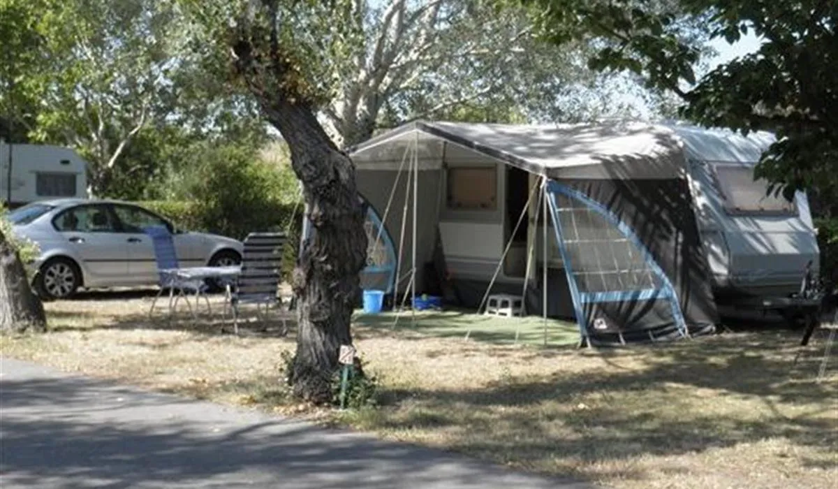 camping-lou-vincen-vallabrgues-ozpmd