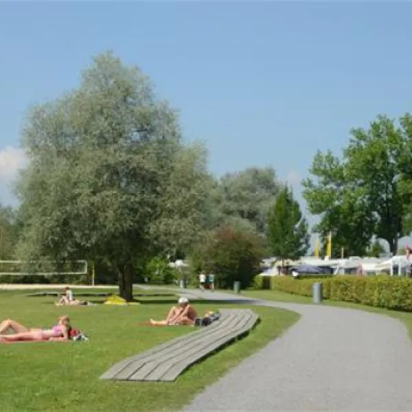 tcs-camping-zugersee-zug-azqrk