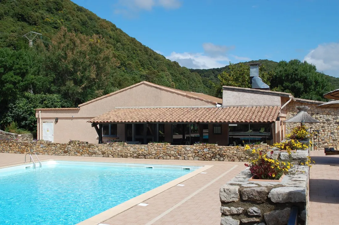 camping-les-vals-lodeve-foyzw