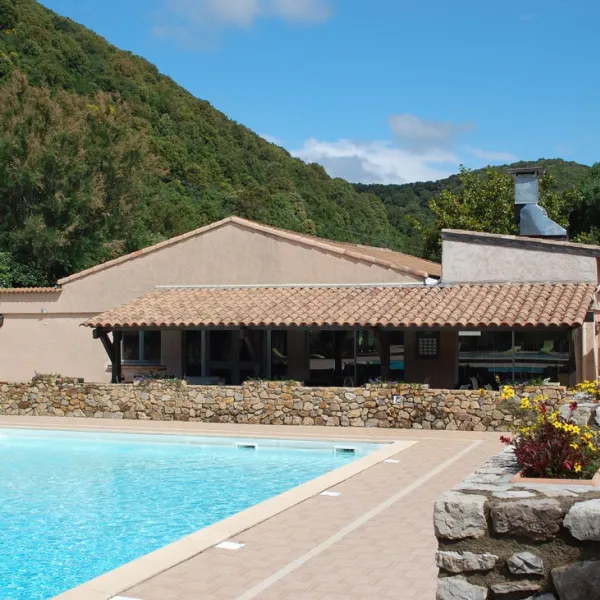 camping-les-vals-lodeve-foyzw